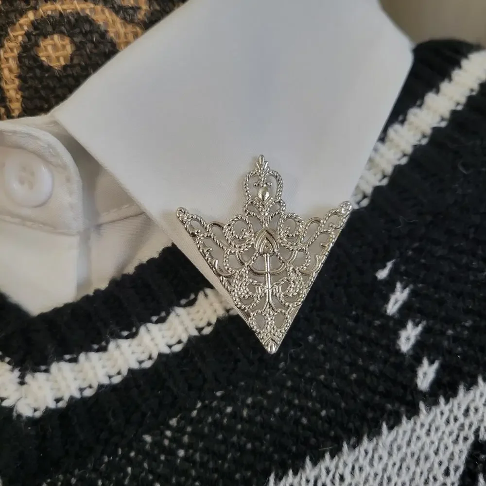 Western filigree collar tip silver tone  lapel pins